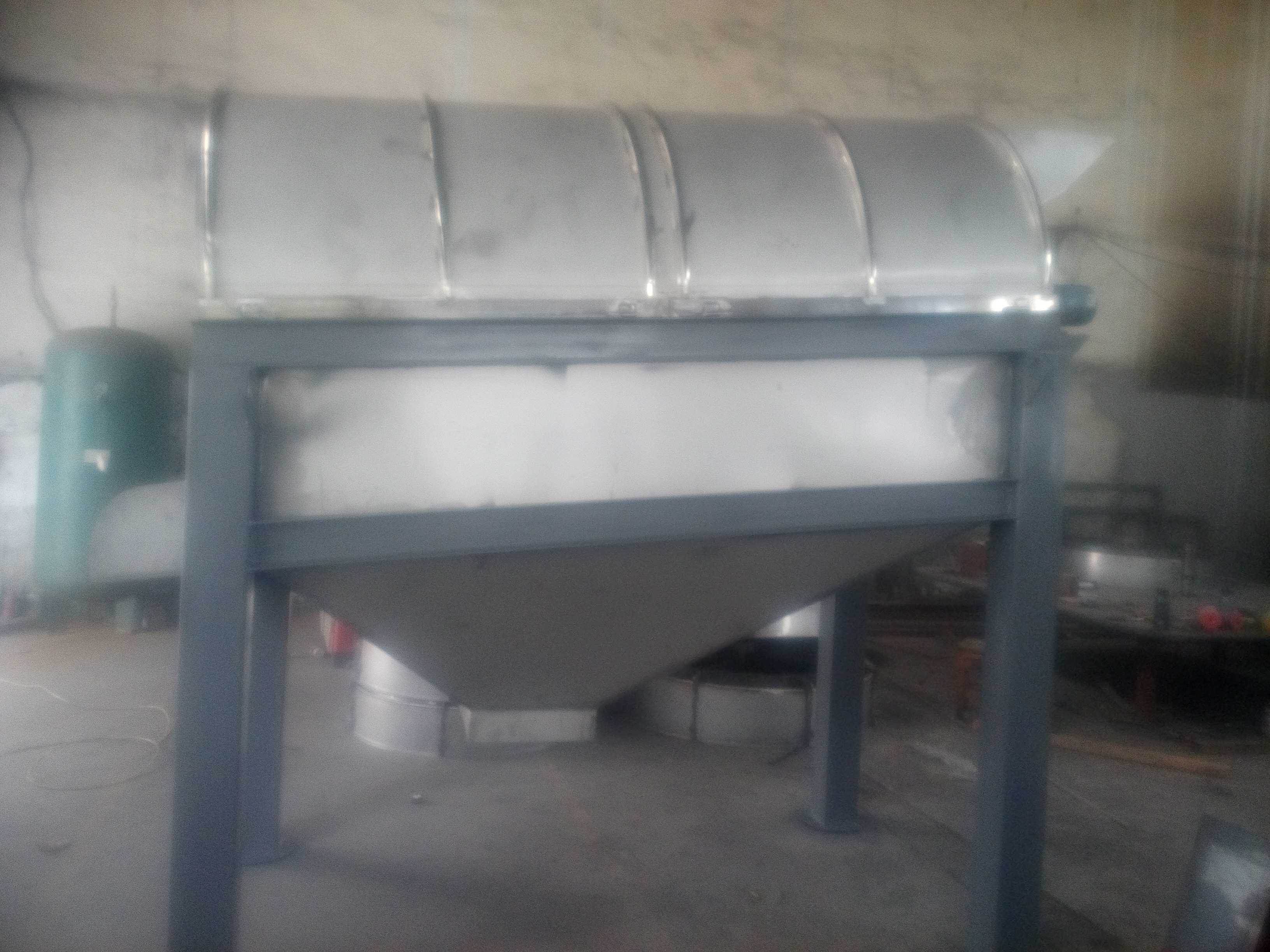 不銹鋼滾筒篩-高溫物料是否可以使用滾筒篩分選?(不銹鋼滾筒篩網)